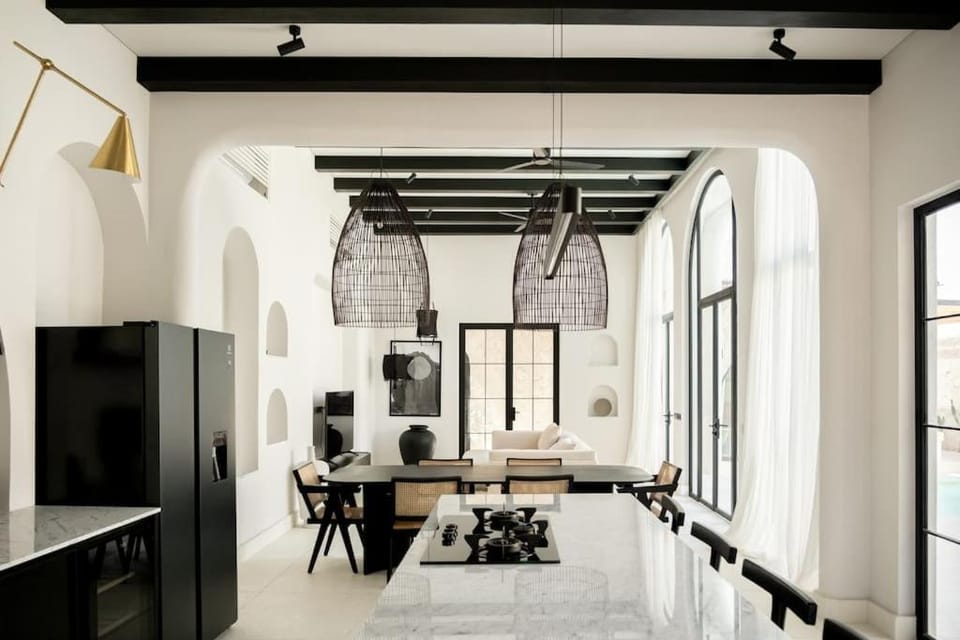 Living room, Seating area, Dining area, kitchen
