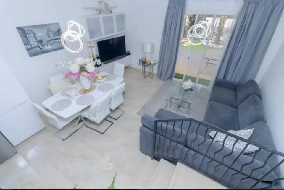 Communal lounge/ TV room, Living room, Dining area