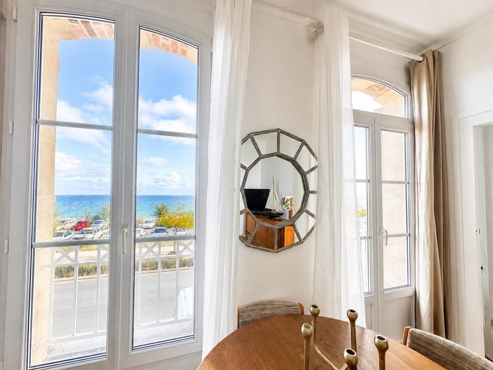Dining area, Sea view