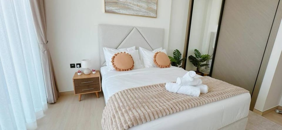 Modern 1br In Jvc Balcony, Pool & Free Parking Apartment in Dubai