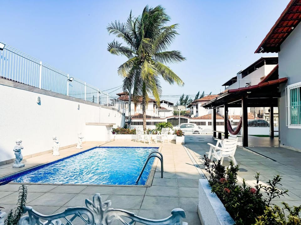 Swimming pool, Swimming pool