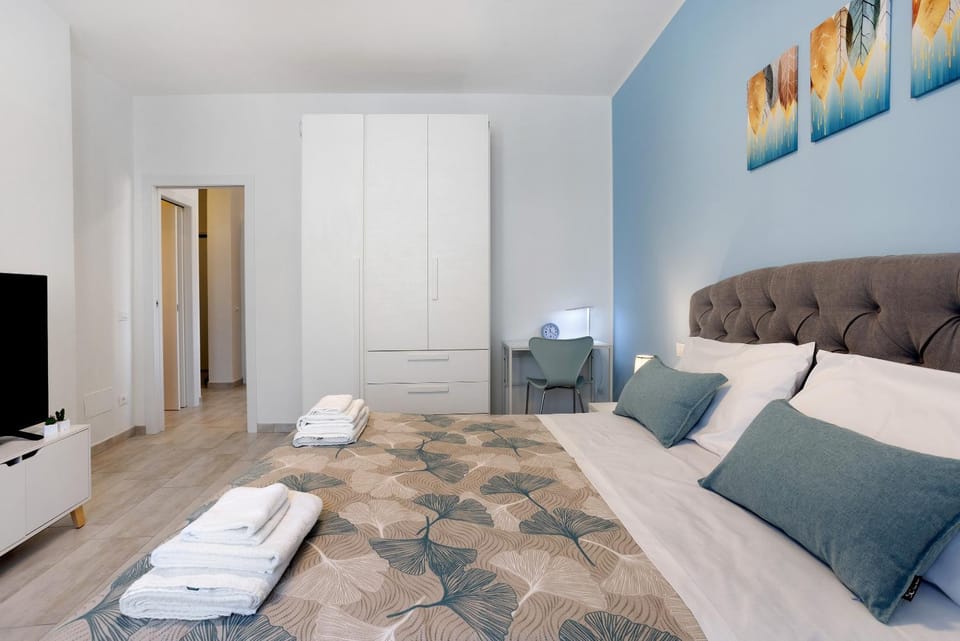 Living room, Bedroom