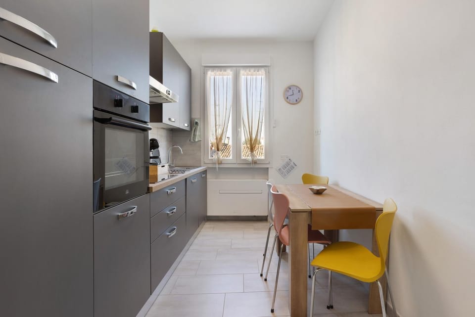 Property building, Kitchen or kitchenette, Living room