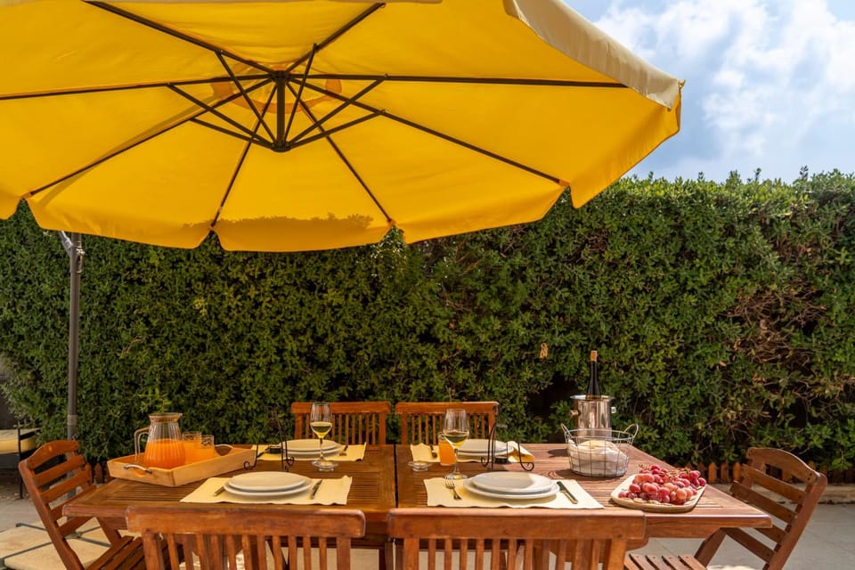 Balcony/Terrace, Dining area