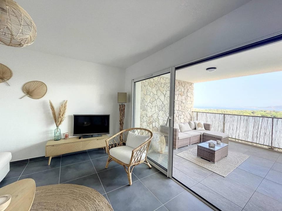 Magnifique T2 dans une résidence neuve Apartment in Calvi
