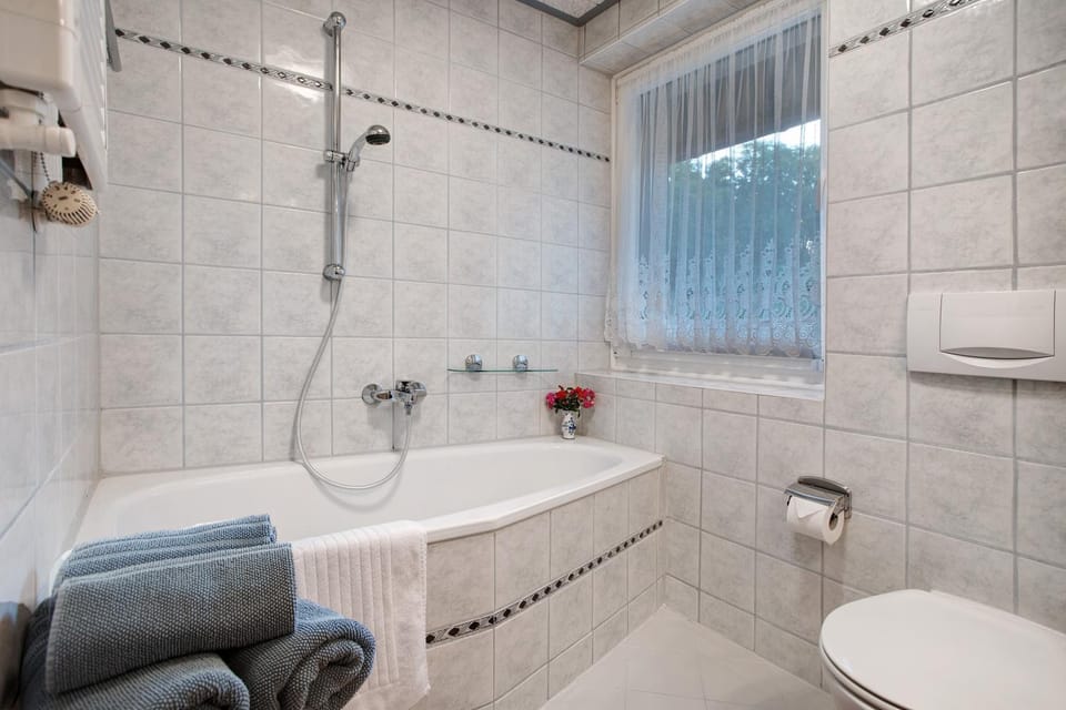 Bathroom, Living room