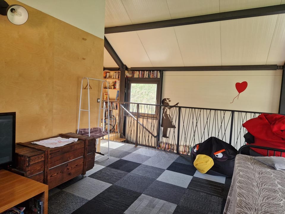 TV and multimedia, Living room, Bedroom