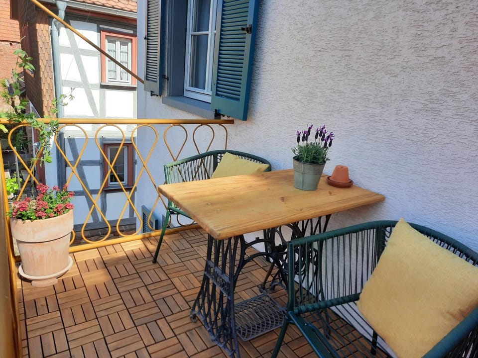 Property building, Balcony/Terrace
