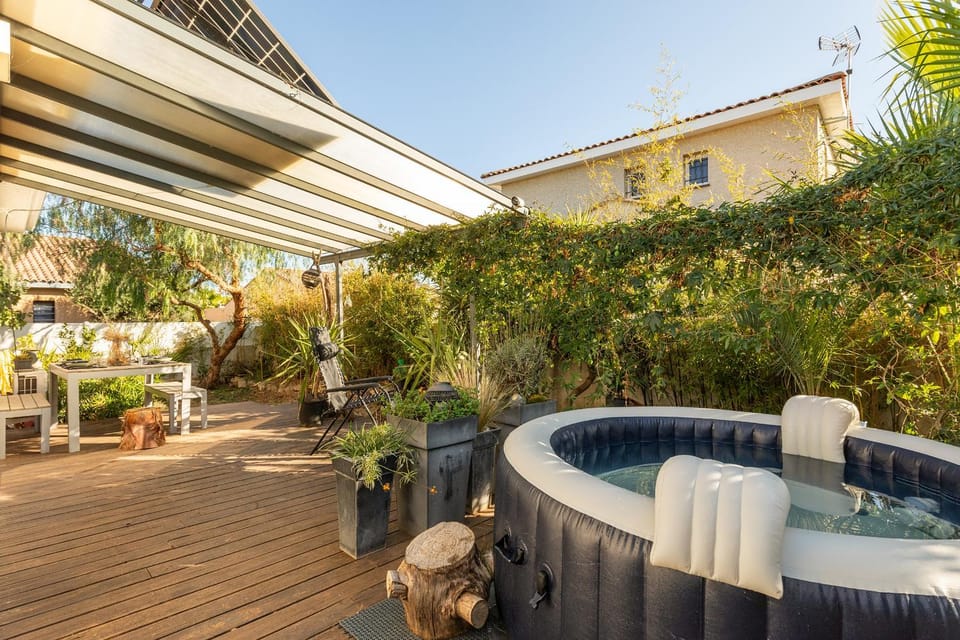 Patio, Natural landscape, Garden, Balcony/Terrace, Spa and wellness centre/facilities, Garden view