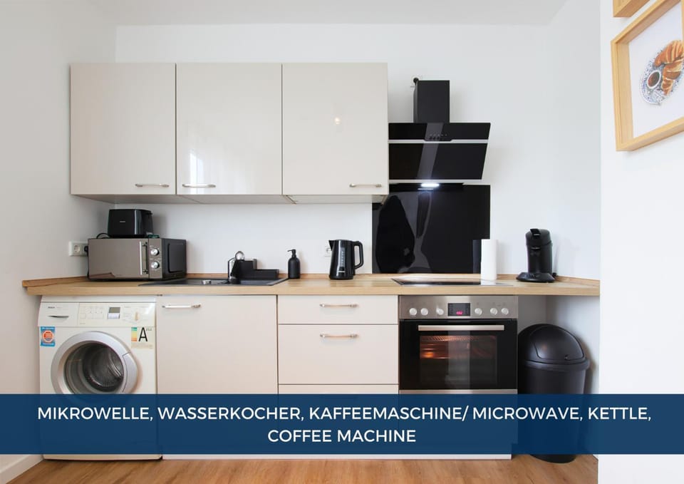 Coffee/tea facilities, Kitchen or kitchenette, Dining area, microwave, oven, stove, stove, toaster, toaster, washing machine, washing machine, kitchen, kitchen