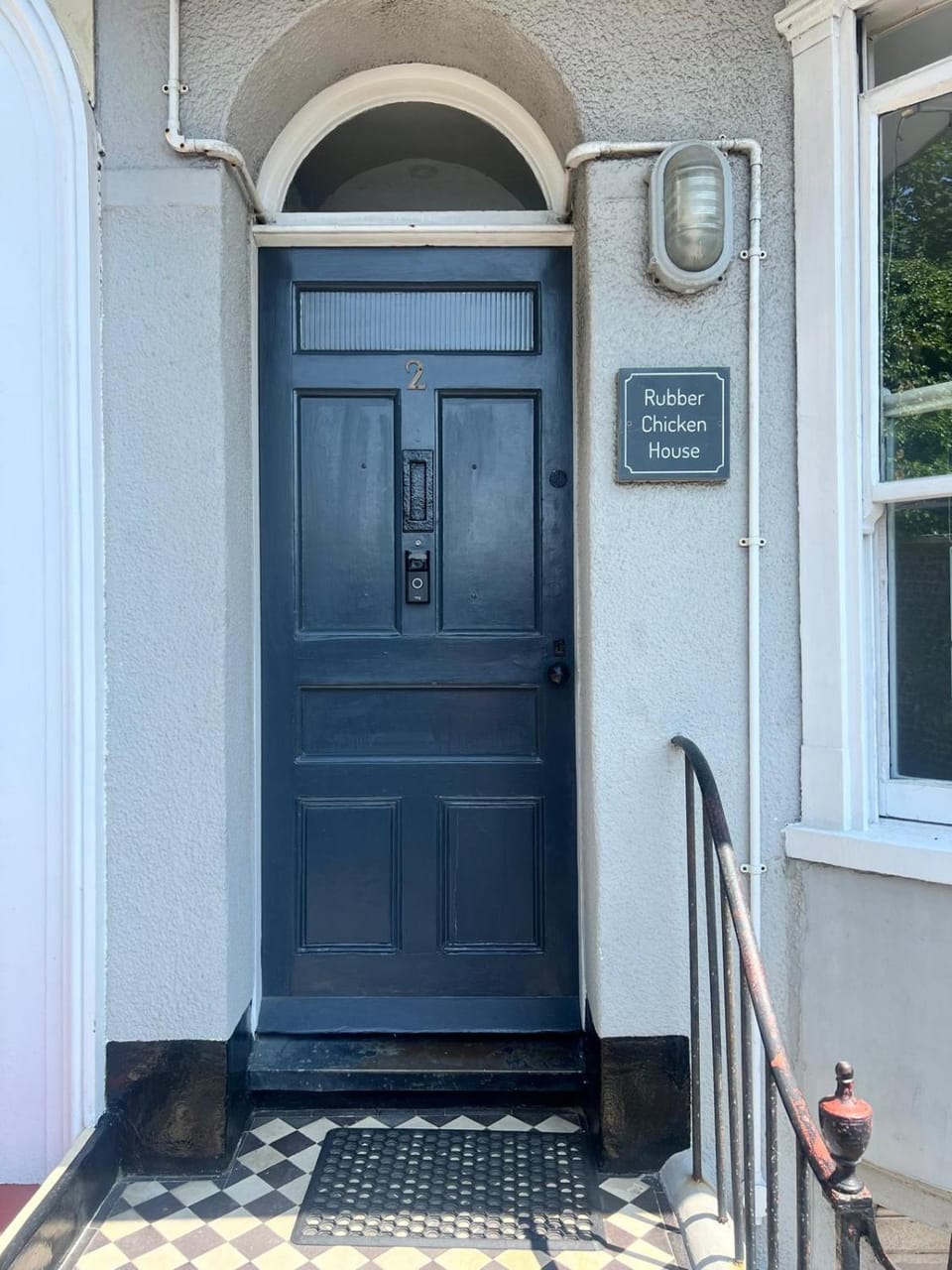 Facade/entrance