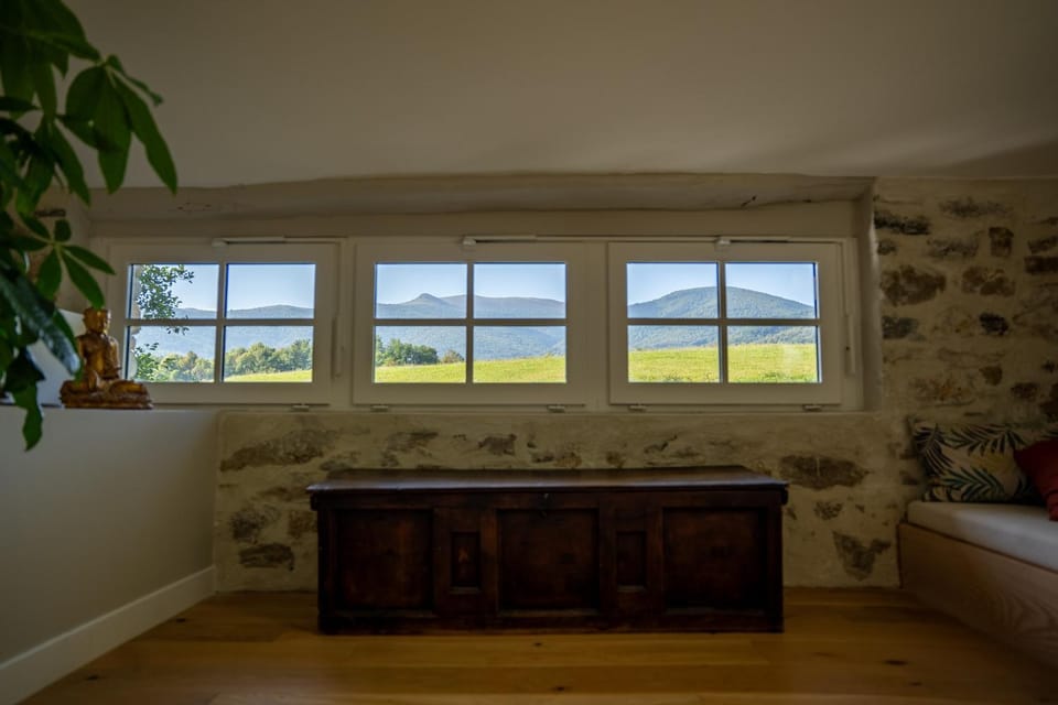 Belle grange en bord de rivière House in Occitanie