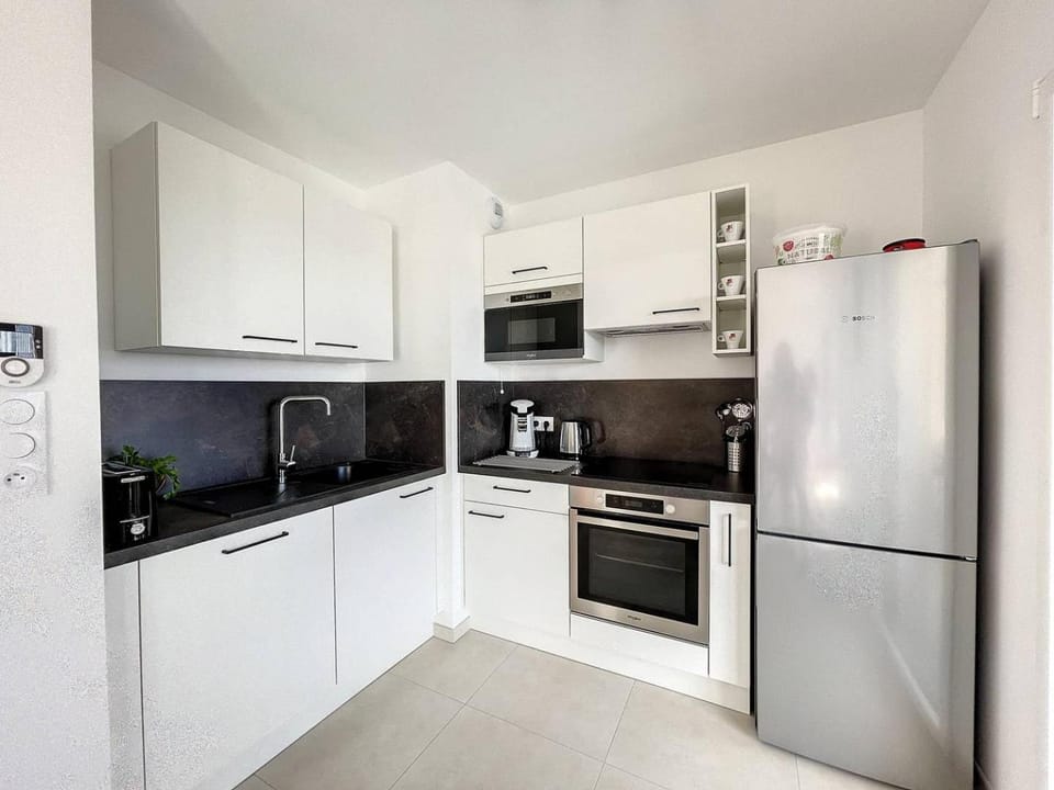 Appartement T2 dans une résidence avec piscine Apartment in Calvi