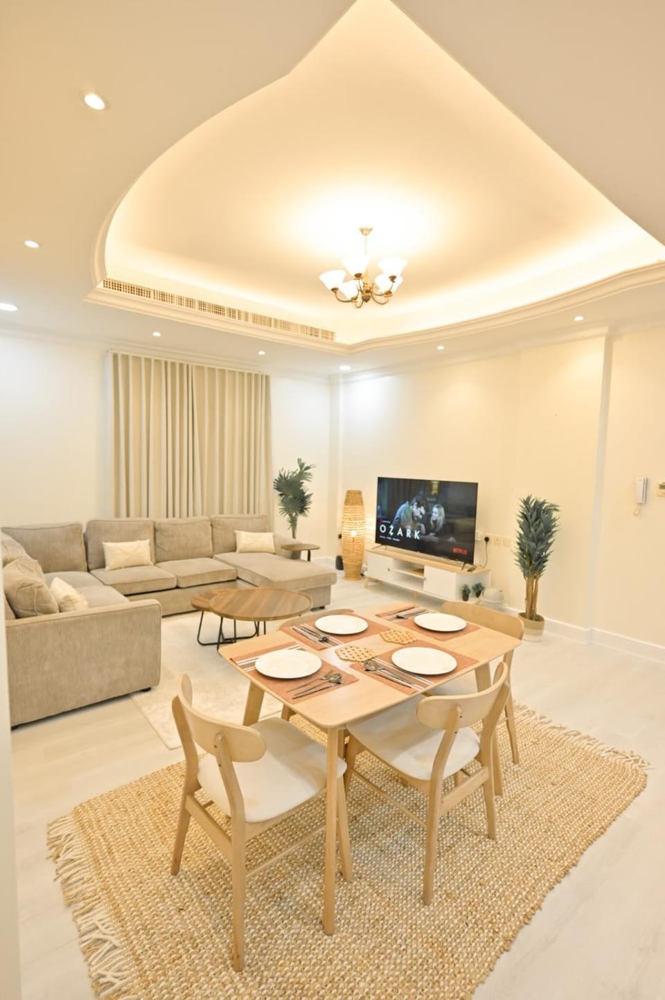 Living room, Dining area