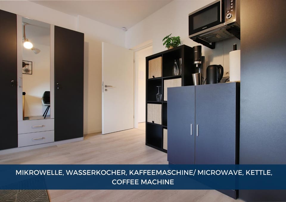 Coffee/tea facilities, microwave