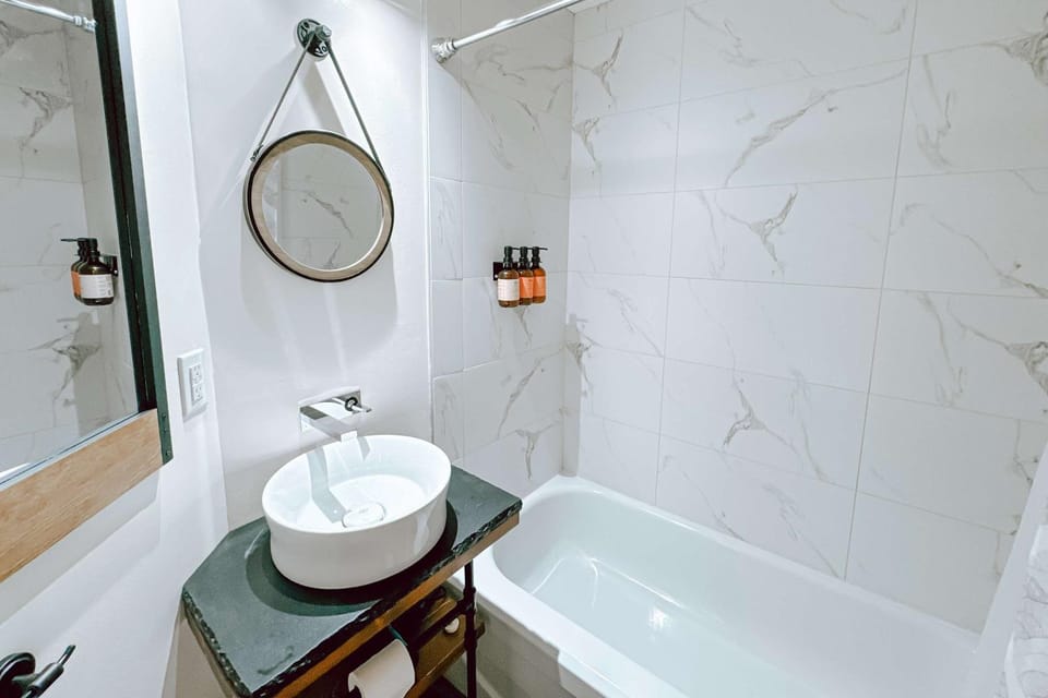 Bathroom, Bath