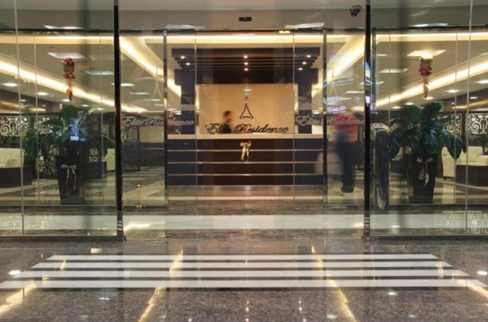 People, Lobby or reception, group of guests