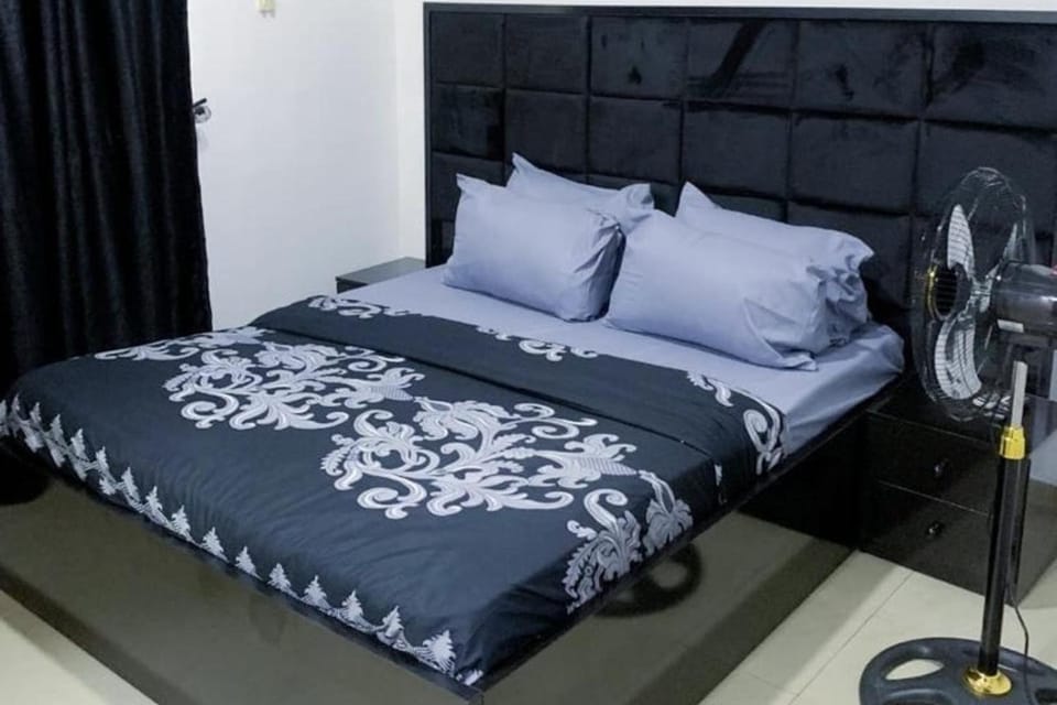 Luxe Lagos Retreat with 3 Bedrooms House in Lagos