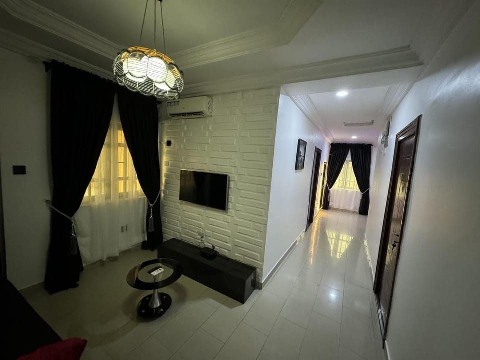 TV and multimedia, Decorative detail