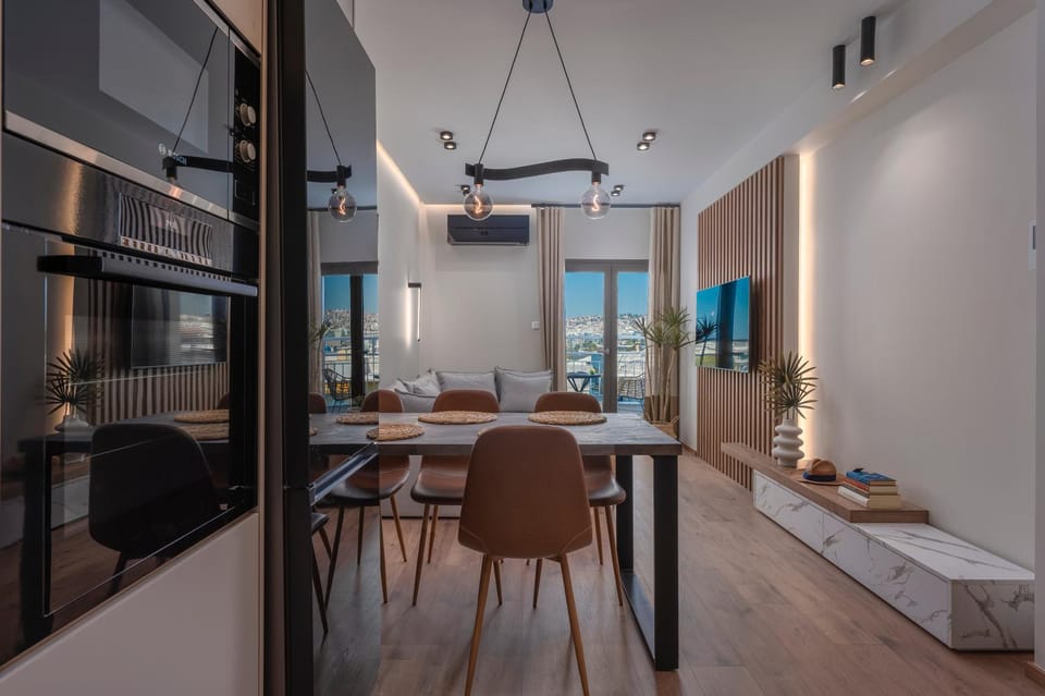 TV and multimedia, View (from property/room), Balcony/Terrace, Kitchen or kitchenette, Living room, Seating area, Dining area, air conditioner