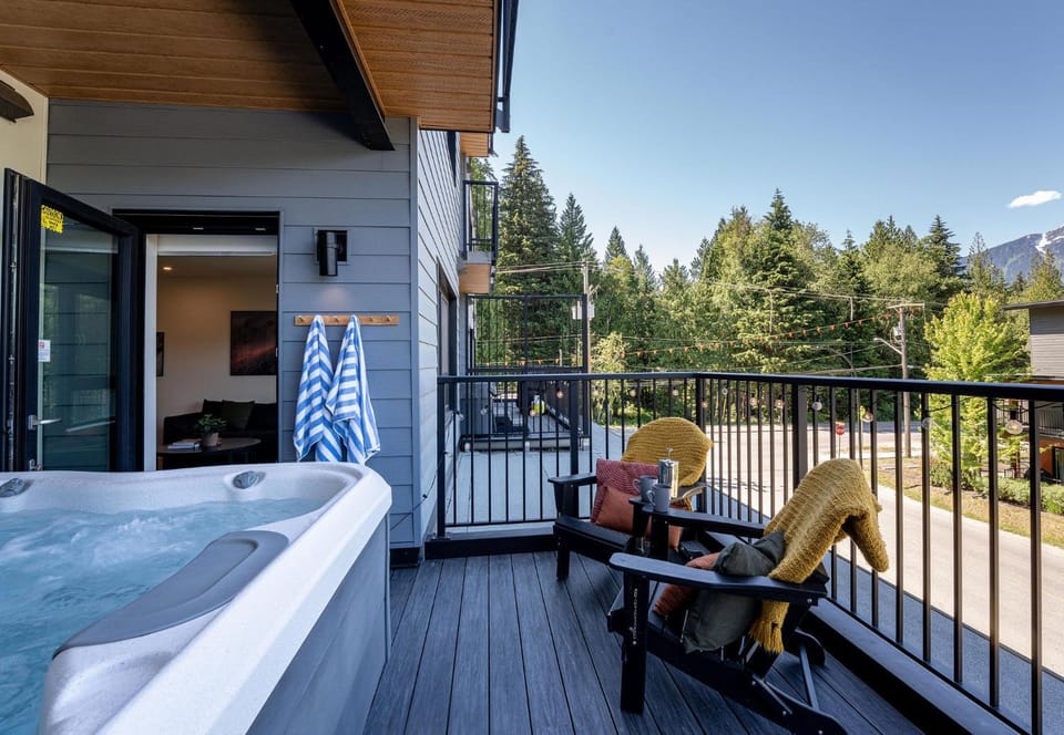 Cedar and Loam by Revelstoke Vacations Apartment in Revelstoke