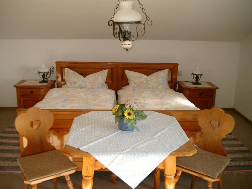Photo of the whole room, Seating area, Bedroom