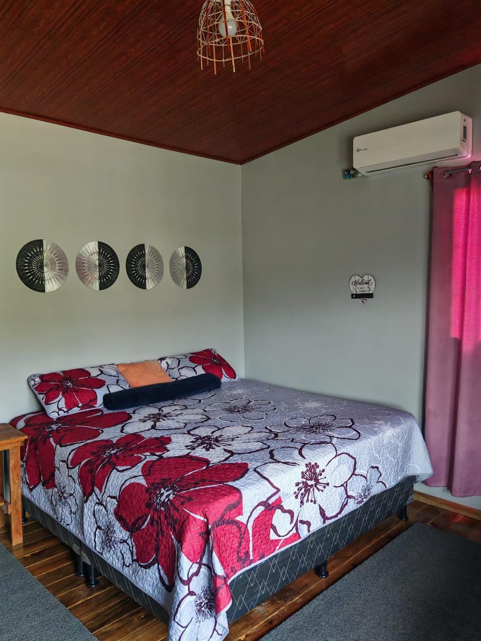 Hotel y Cabañas El Sauce Bed and Breakfast in Atlántida Department