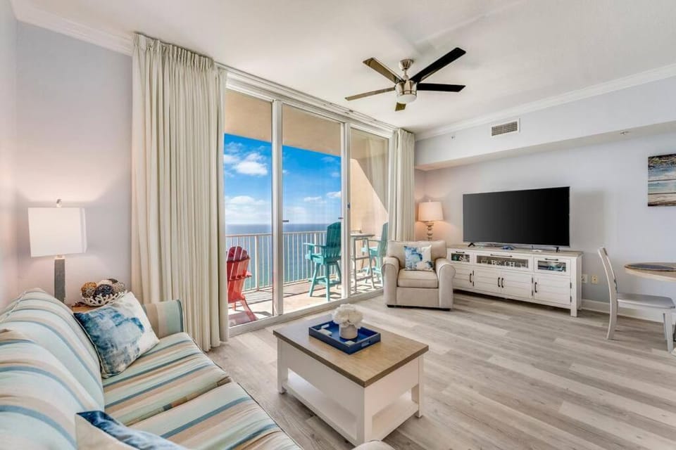 Stunning Beachfront "Just Coasting" Tidewater 2813 Apartment in Panama City Beach
