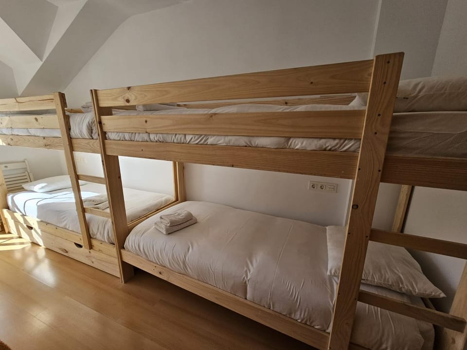 Bed, Photo of the whole room, Bedroom, bunk bed