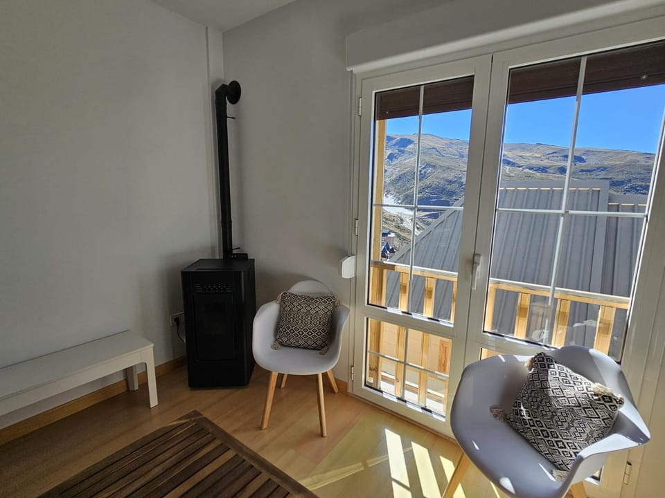 Natural landscape, Living room, Mountain view
