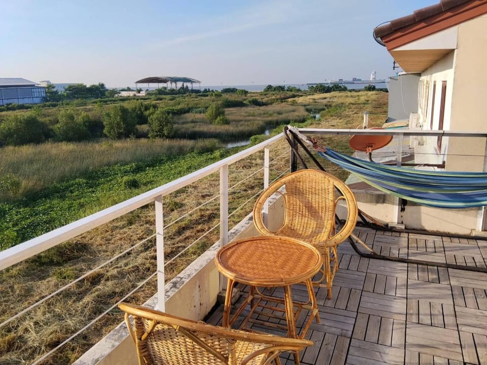 Patio, Balcony/Terrace