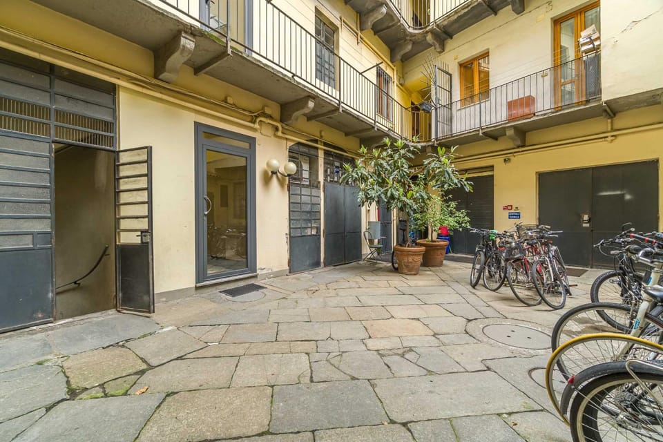 Inner courtyard view