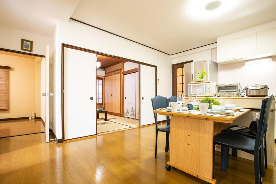 泊露Hakuro 3階 Apartment in Japan