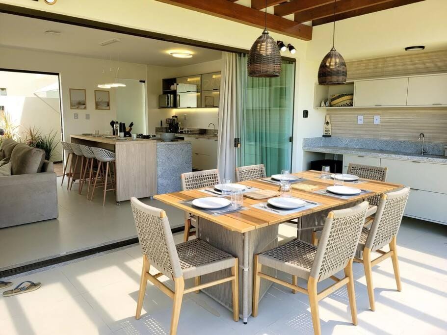 Patio, Dining area, minibar