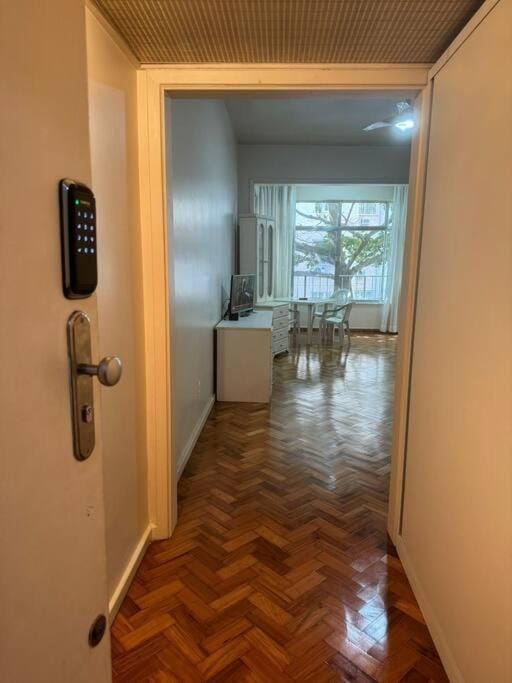 Apartamento 1 quadra da Praia de Copacabana Apartment in Rio de Janeiro