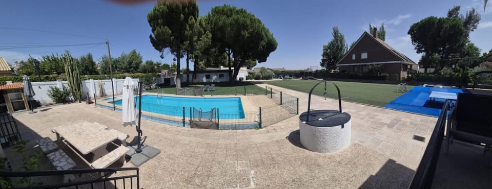 Garden, Table tennis, Swimming pool, Sports, sunbed