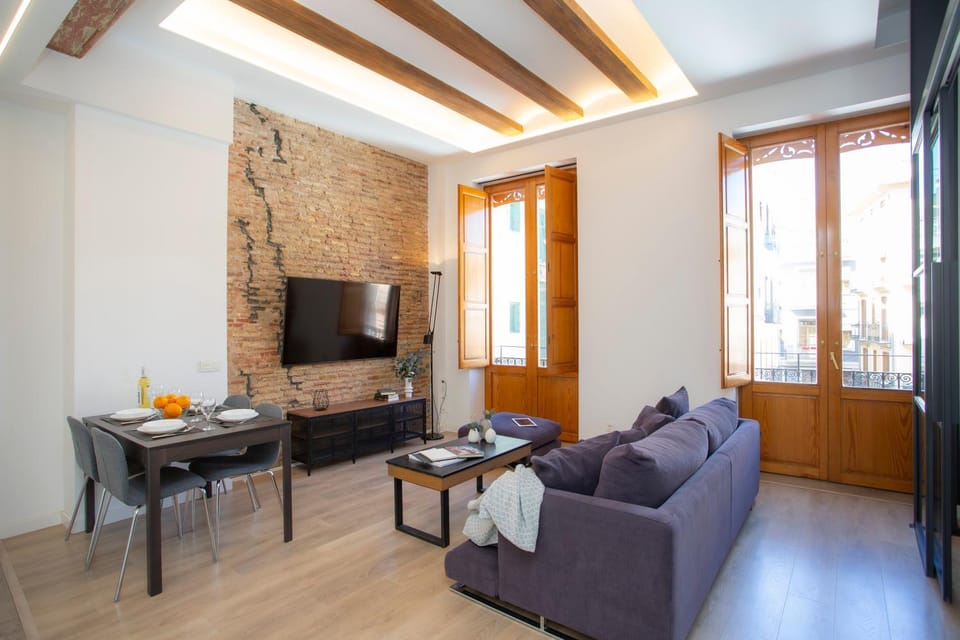 TV and multimedia, Living room, Dining area