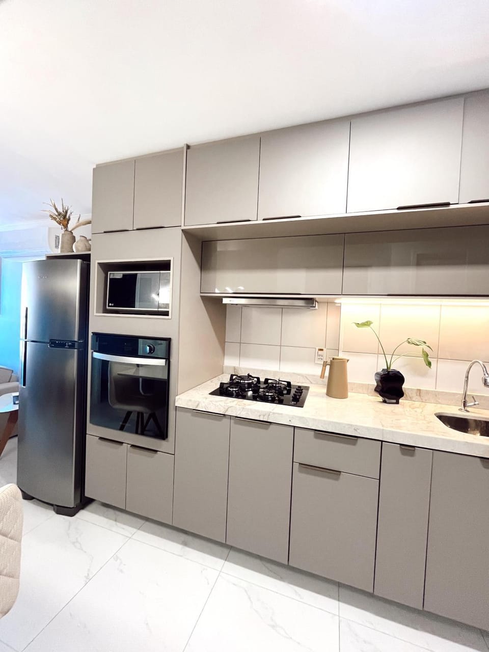 Kitchen or kitchenette, oven, stove