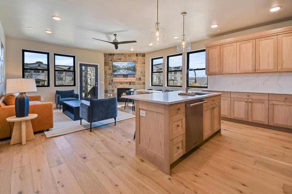 Mayflower Lakeside B5 - 104 House in Jordanelle Reservoir