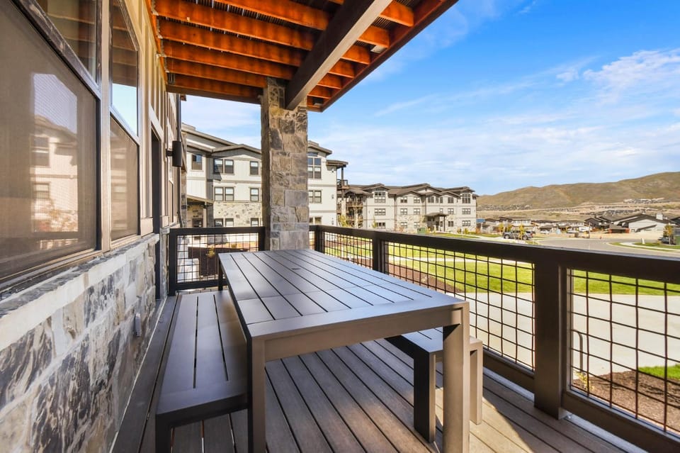 Mayflower Lakeside B5 - 104 House in Jordanelle Reservoir