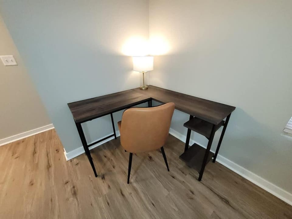Aksarben Gem-Easy access to I-80 Apartment in Omaha