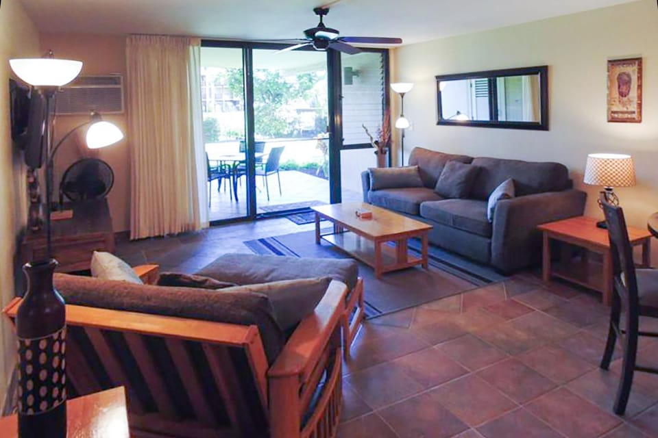 Kamaole Sands 7-109 - Romantic, Renovated, AC House in Wailea