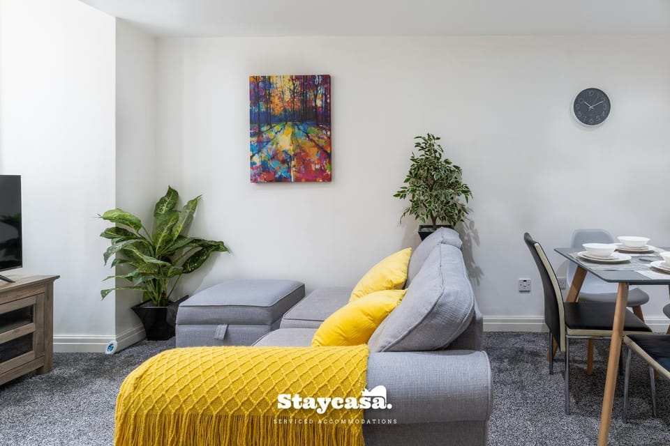 Casa Cove GF Flat Free Parking - 5min to Hospital Apartment in Manchester