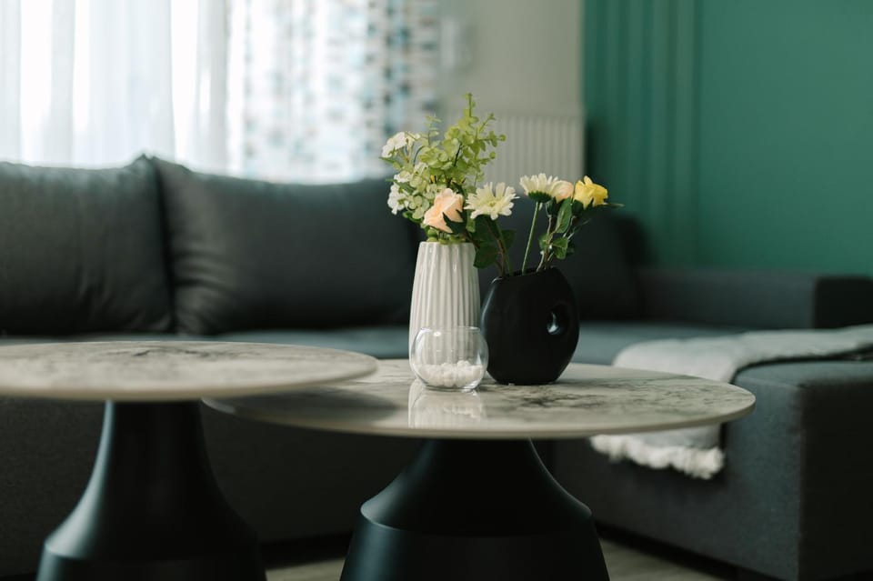 Decorative detail, Seating area
