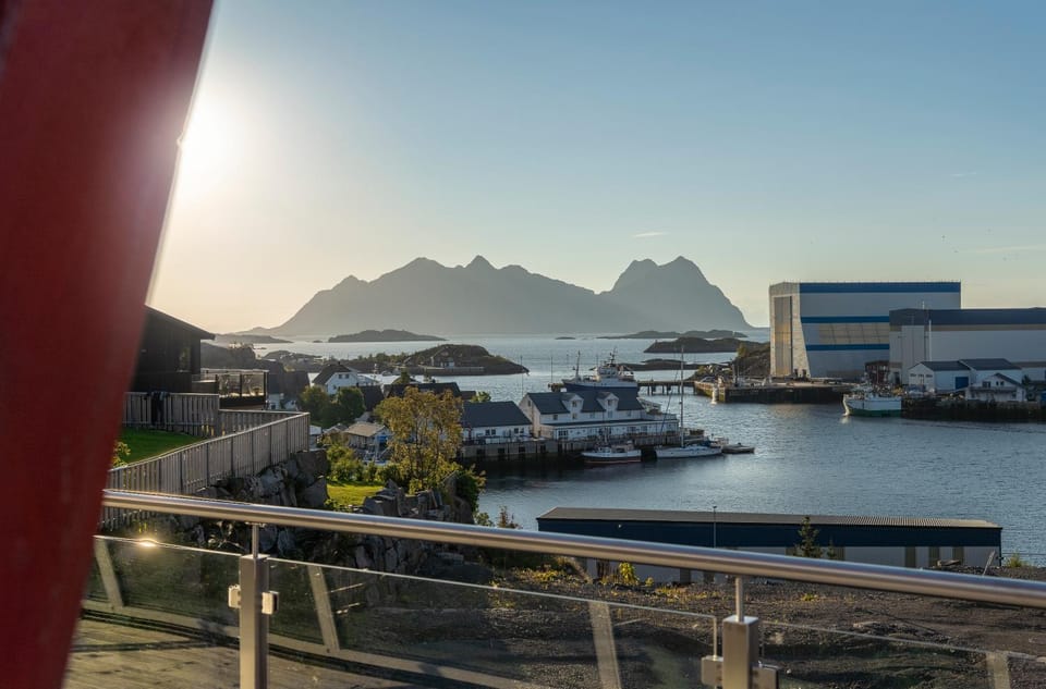 Natural landscape, Mountain view, Sea view, Sunrise