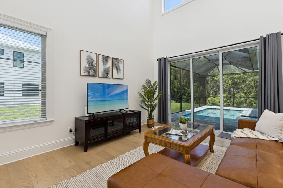 Patio, TV and multimedia, Living room, Seating area, Pool view, Swimming pool