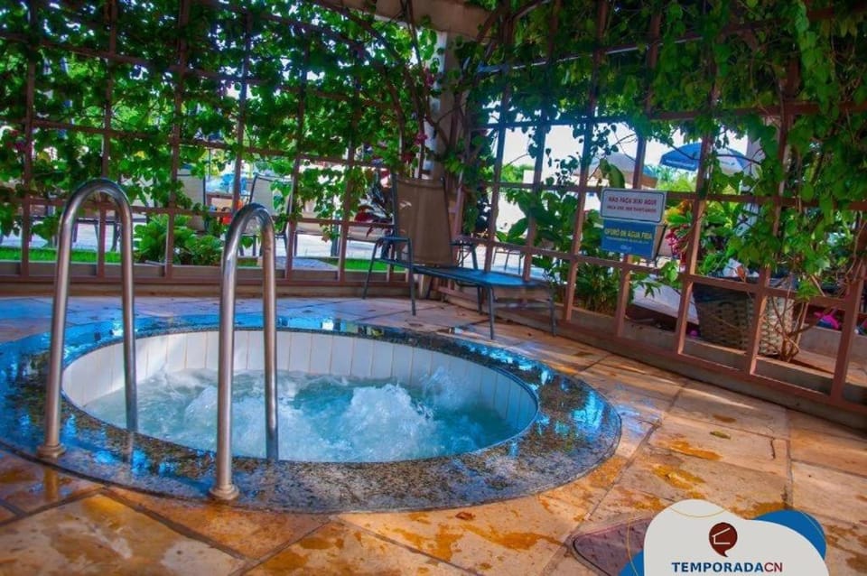 Day, Natural landscape, Garden, Hot Tub, Garden view, Pool view, Swimming pool