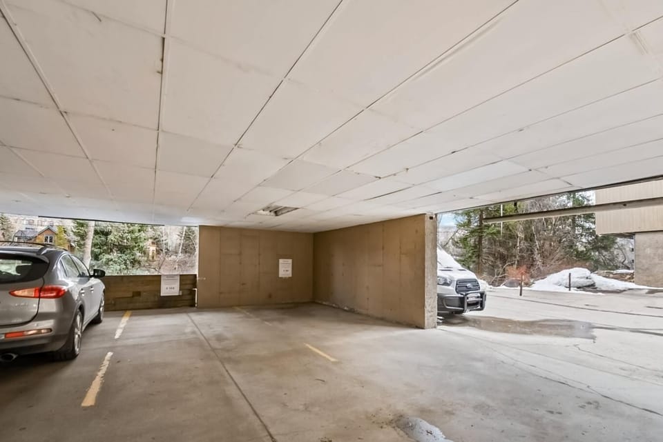 SunRiver E101 Apartment in Avon