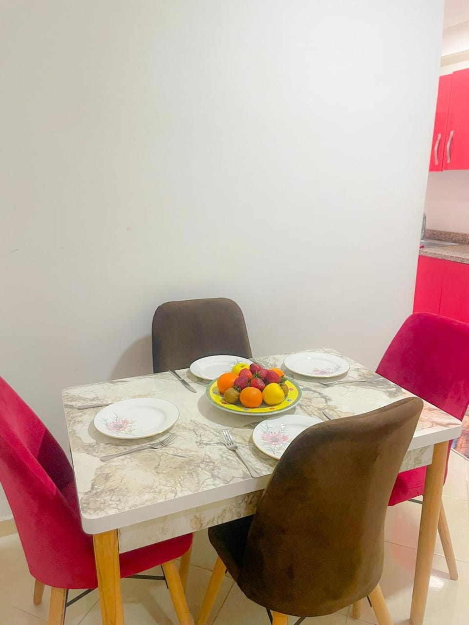 Seating area, Dining area