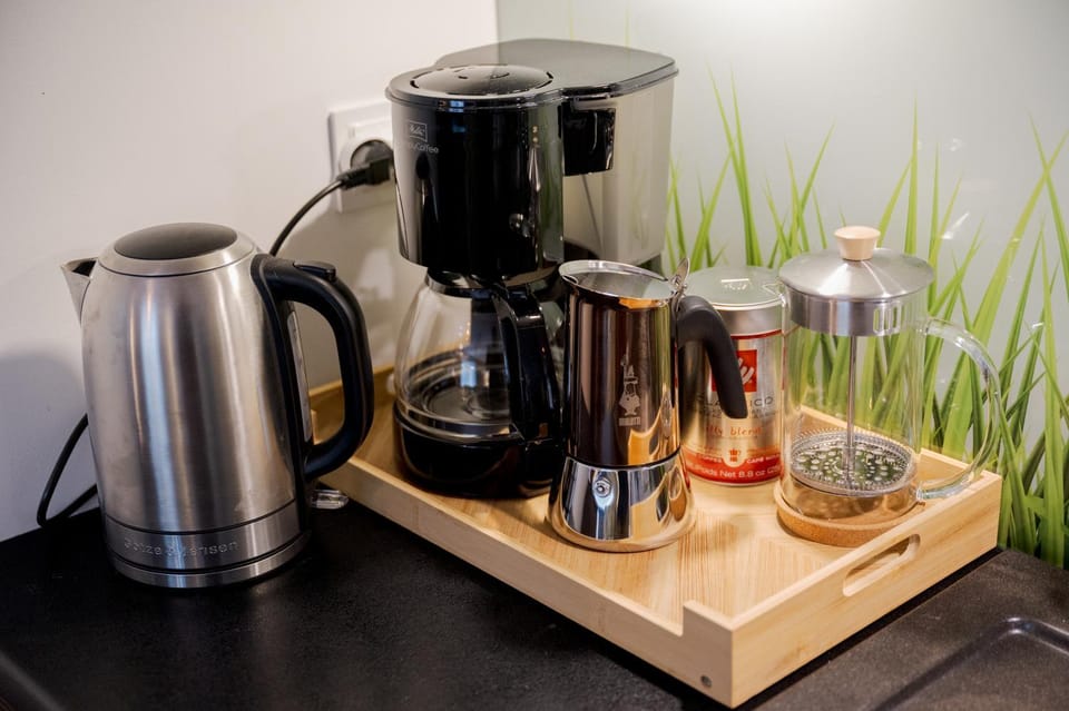 Coffee/tea facilities, Kitchen or kitchenette, kitchen